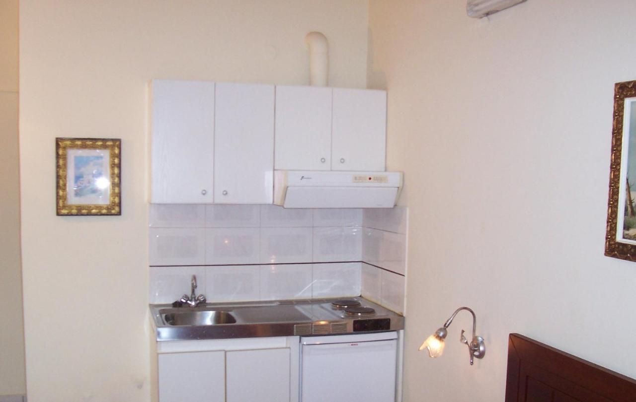 Ideal Studios Amoudara  Bilik gambar